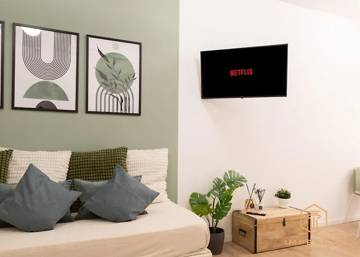 Imperium Luxury Suites - 100Mt To Metro A, 5 Min To Center, Pvt Bathroom, A-C Roma